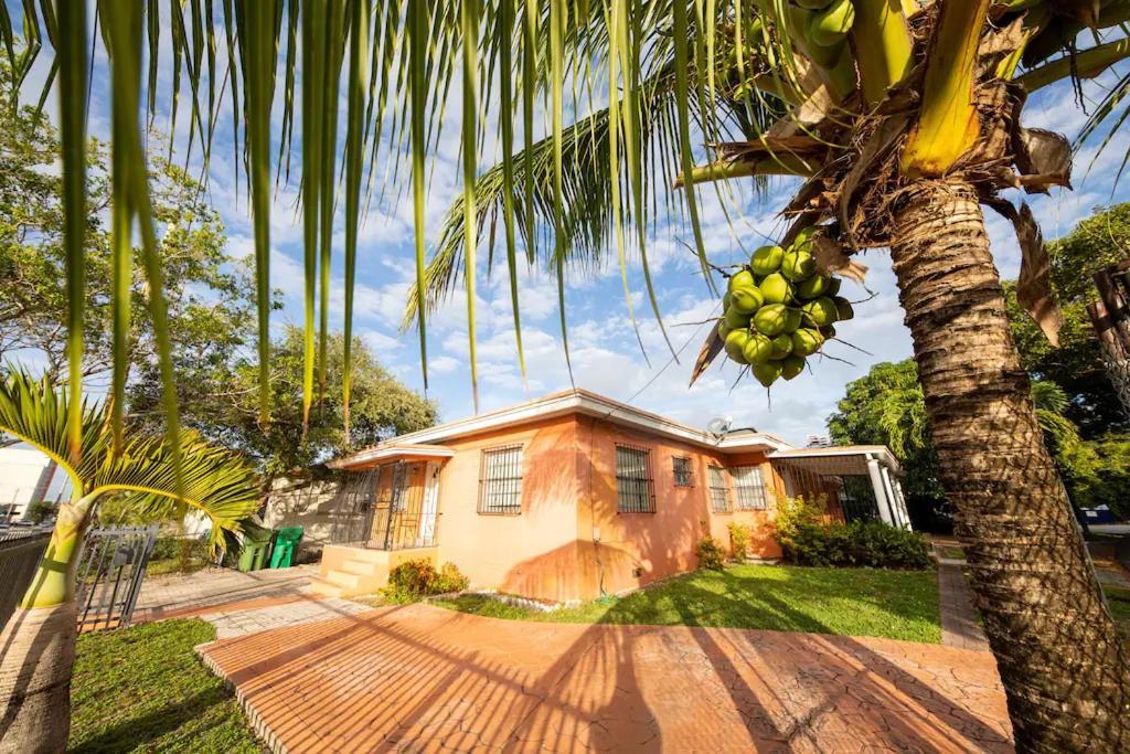 Modern 2 Bedroom In The Heart Of Wynwood Art District Miami Exterior foto